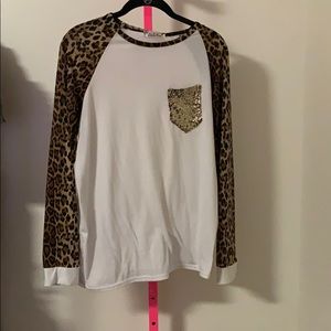 Leopard sequin pocket